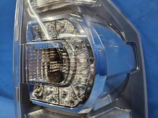 Стоп правый задний Toyota VOXY ZRR70 28-220 4 ракурс