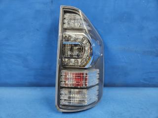 Стоп правый задний Toyota VOXY ZRR70 28-220 1 ракурс