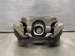 Суппорт левый задний Toyota CALDINA ZZT241, AZT241, AZT246 1ZZ 47750-21030 2 ракурс