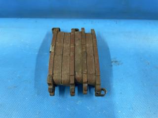 Тормозные колодки задние Toyota VOXY ZRR80 3ZR 04466-28120 4 ракурс