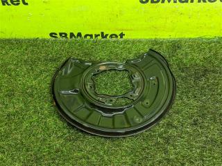 Щиток ступицы задний левый Mercedes-Benz C-Class 2013