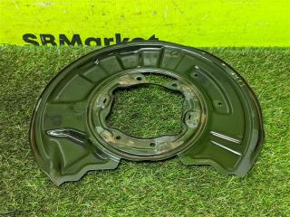 Щиток ступицы задний правый Mercedes-Benz C-Class 2013