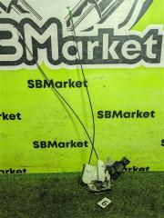 Замок двери задний правый Toyota IPSUM 2001