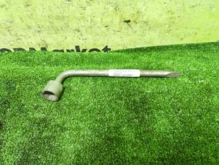 Запчасть ключ балонный Toyota Harrier 2006