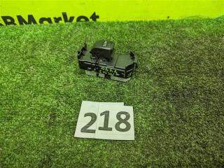 Запчасть кнопка стеклоподъемника Toyota Harrier 2006