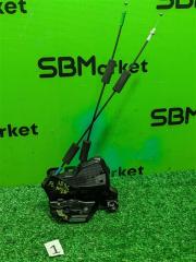 Замок двери передний левый Toyota Harrier 2005