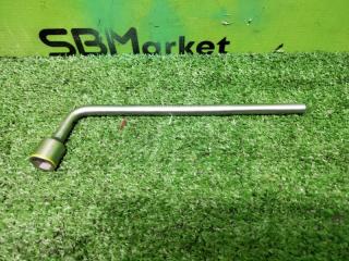 Запчасть ключ балонный Mercedes-Benz ML350 2006