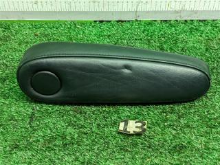 Подлокотник передний правый Toyota Harrier 2008