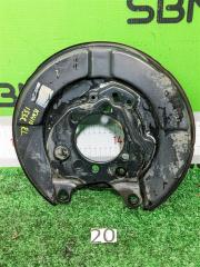 Щиток ступицы задний левый Nissan Qashqai 2008