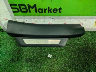 Накладка на порог салона задняя правая Lexus RX350 2008