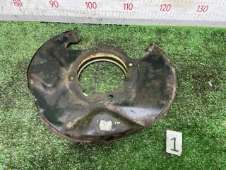 Щиток ступицы передний правый Toyota Land Cruiser 1998