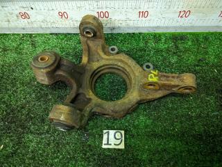 Цапфа задняя левая Toyota Harrier 2005