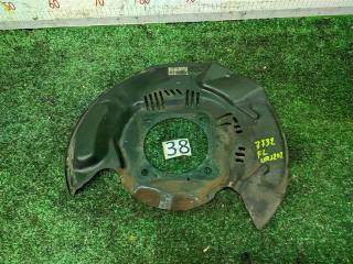 Щиток ступицы передний левый Toyota Land Cruiser 2014