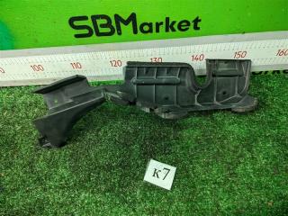 Запчасть дефлектор радиатора передний правый Toyota Harrier 2005