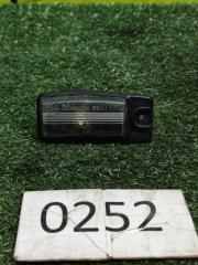 Запчасть плафон подсветки номера задний INFINITI FX35 2008
