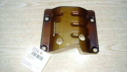 Фото запчасти маслоотражатель Mitsubishi Legnum Б/У запчасть Запчасть маслоотражатель Mitsubishi Legnum