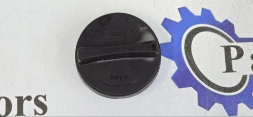 Запчасть крышка маслозаливной горловины KIA Sorento 2009