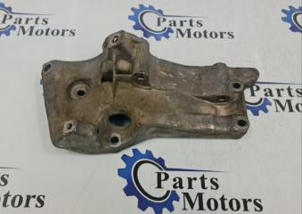 Запчасть кронштейн генератора SKODA Fabia 2014