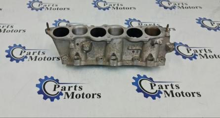 Нижняя часть впускного коллектора Infiniti G35 2007