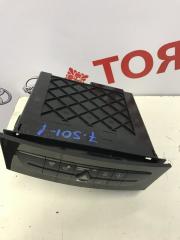 Cd-чейнджер Mercedes e-class 21/10/2003 Б/У Cd-чейнджер Mercedes e-class 21/10/2003