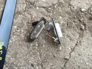 Фонарик подсветки номера Mercedes e-class 2000