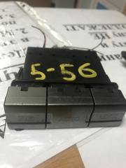 Запчасть кнопка 2wd auto lock Nissan X-trail 2002