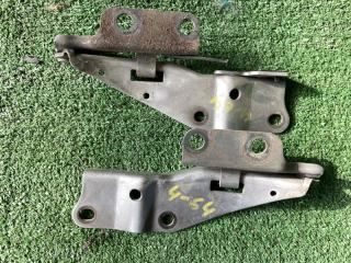 Петля капота NISSAN Liberty 1999