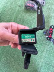 Датчик удара TOYOTA COROLLA Б/У Датчик удара TOYOTA COROLLA