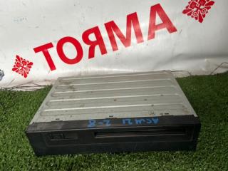 Cd-чейнджер TOYOTA IPSUM Б/У Cd-чейнджер TOYOTA IPSUM