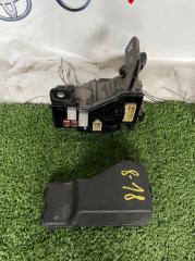 Блок предохранителей Toyota avensis 2006 Б/У Блок предохранителей Toyota avensis 2006