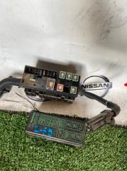 Запчасть блок предохранителей NISSAN BLUEBIRD