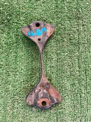 Запчасть крепление аккумулятора Nissan liberty 1999