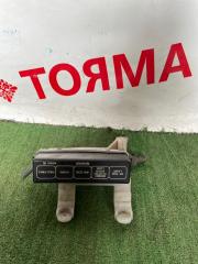 Запчасть блок предохранителей NISSAN Sunny