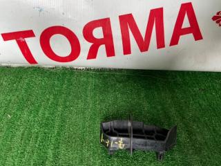 Фото запчасти крепление бампера заднее правое Toyota Corolla Fielder 2006 Б/У запчасть Запчасть крепление бампера заднее правое Toyota Corolla Fielder 2006