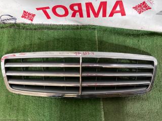 Решетка радиатора MERCEDES C-Class