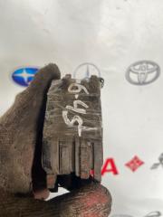 Тормозные колодки заднее Toyota Kluger 2000 Б/У Тормозные колодки заднее Toyota Kluger 2000