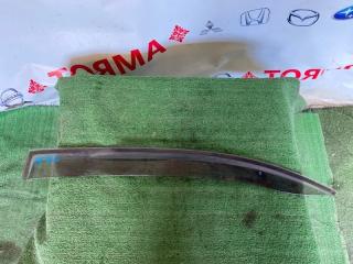 Ветровик задний левый Toyota avensis