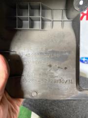 Кожух рулевой колонки RACTIS NCP100 1NZ