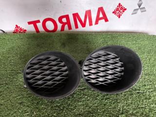 Запчасть заглушка бампера Nissan AVENIR