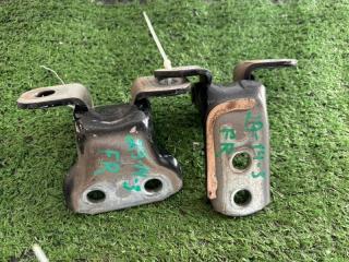 Петля двери передняя правая Toyota CAMRY Б/У Петля двери передняя правая Toyota CAMRY