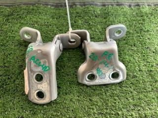 Петля двери передняя правая Toyota CAMRY Б/У Петля двери передняя правая Toyota CAMRY