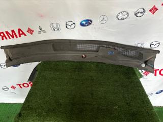 Жабо Toyota Kluger 2000