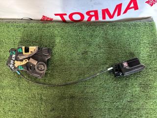 Замок двери передний левый TOYOTA ist