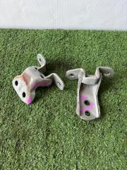 Петля двери передняя левая Toyota CAMRY Б/У Петля двери передняя левая Toyota CAMRY