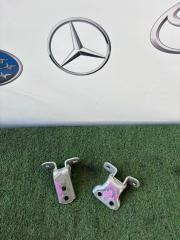 Петля двери передняя правая Toyota CAMRY Б/У Петля двери передняя правая Toyota CAMRY