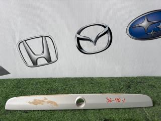 Молдинг крышки багажника TOYOTA COROLLA