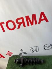 Стойка задняя левая TOYOTA AVENSIS 2004