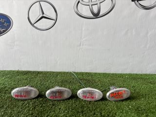 Запчасть повторитель в крыло MAZDA MAZDA3