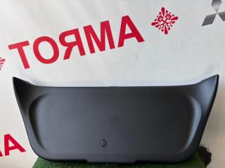 Обшивка двери багажника HONDA FIT