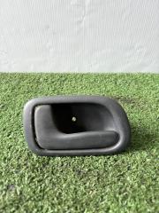 Фото запчасти ручка двери внутренняя передняя левая TOYOTA Sprinter Carib Б/У запчасть Запчасть ручка двери внутренняя передняя левая TOYOTA Sprinter Carib